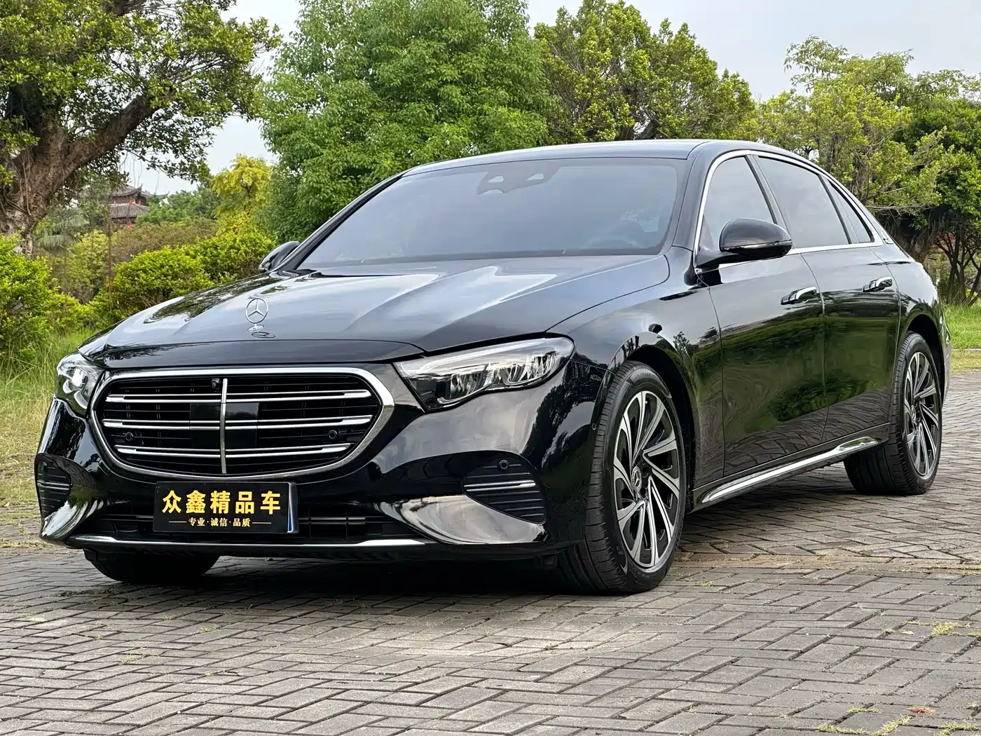 奔驰E级 2025款 E 300 L 豪华型 2025