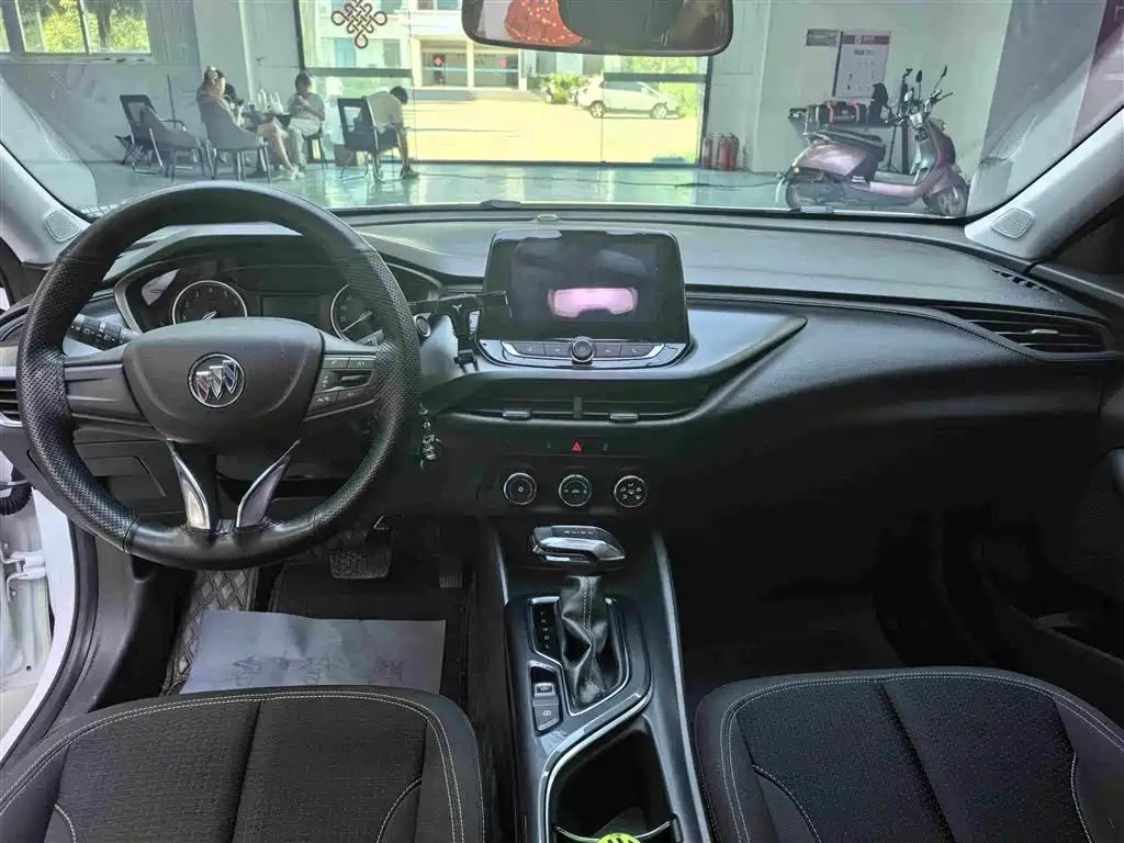 Buick Verano — миниатюра 6