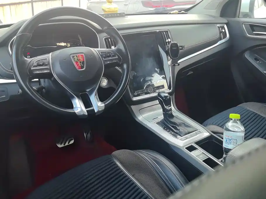 Roewe RX5 — миниатюра 12