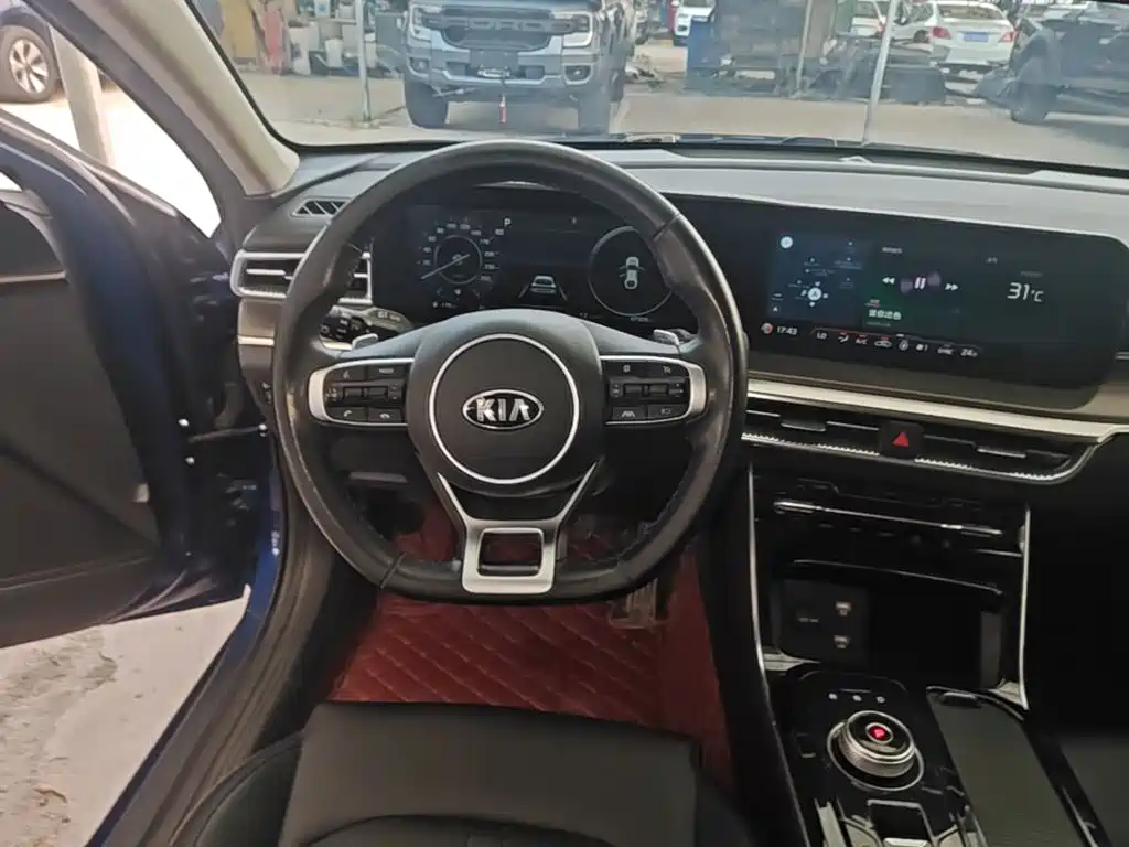 Kia K5 — миниатюра 11