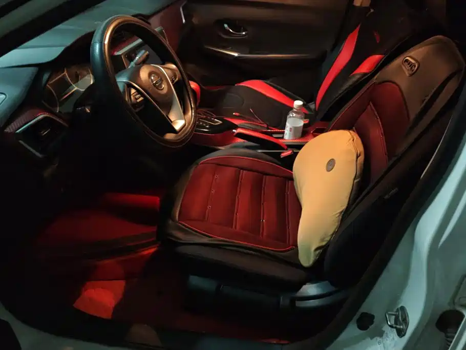 Nissan Bluebird — миниатюра 9