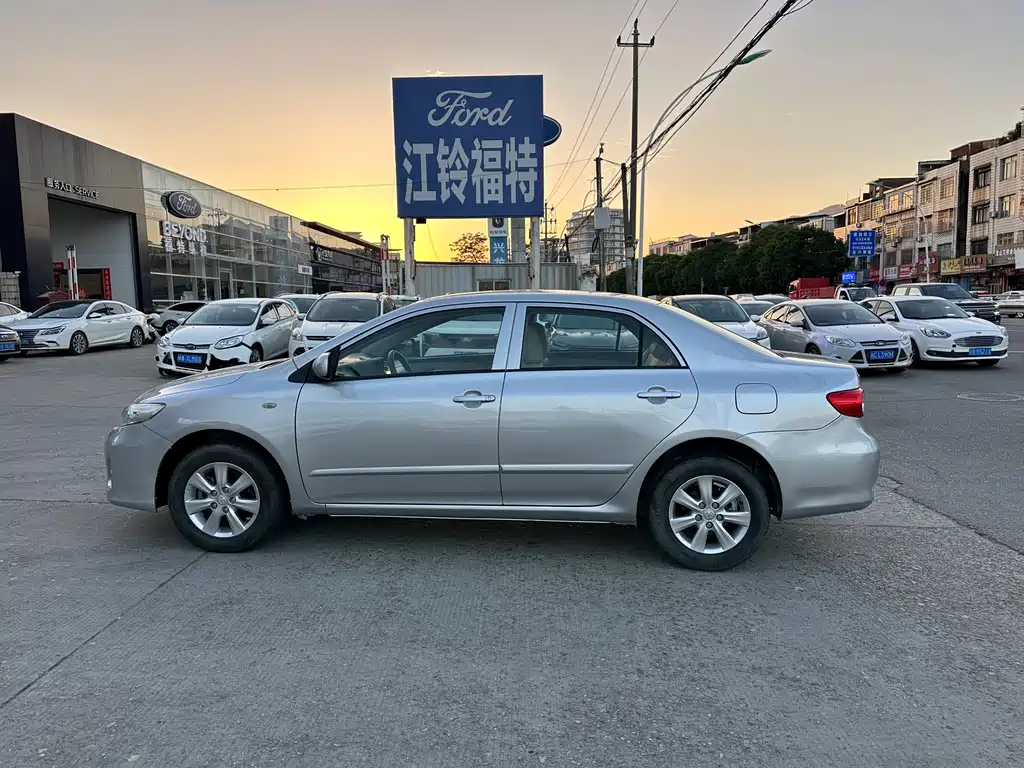 Toyota Corolla — миниатюра 4