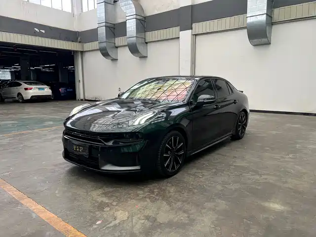 2020 Lynk & Co 03