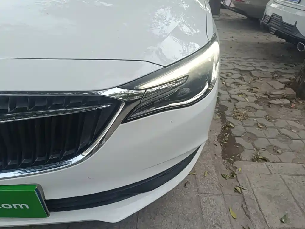 Buick Excelle — миниатюра 24