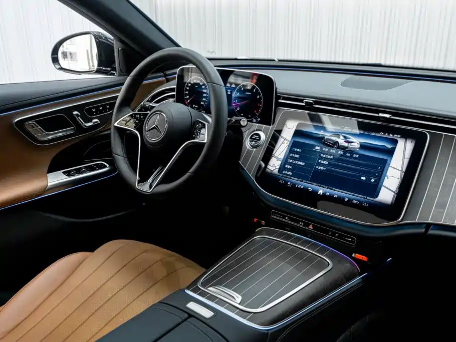 Mercedes-Benz E-Class — миниатюра 26