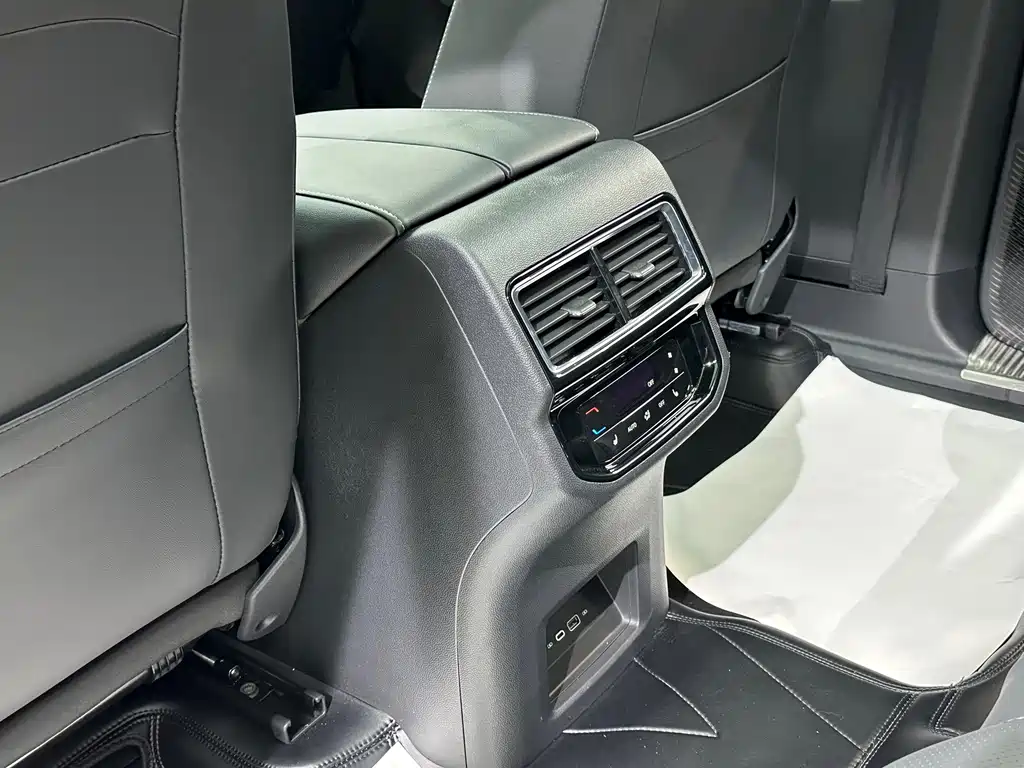 Volkswagen Teramont — миниатюра 16