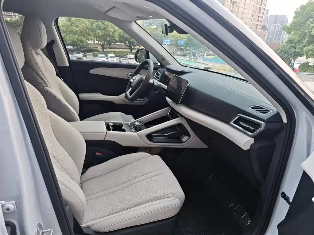 BYD Yuan UP — миниатюра 11