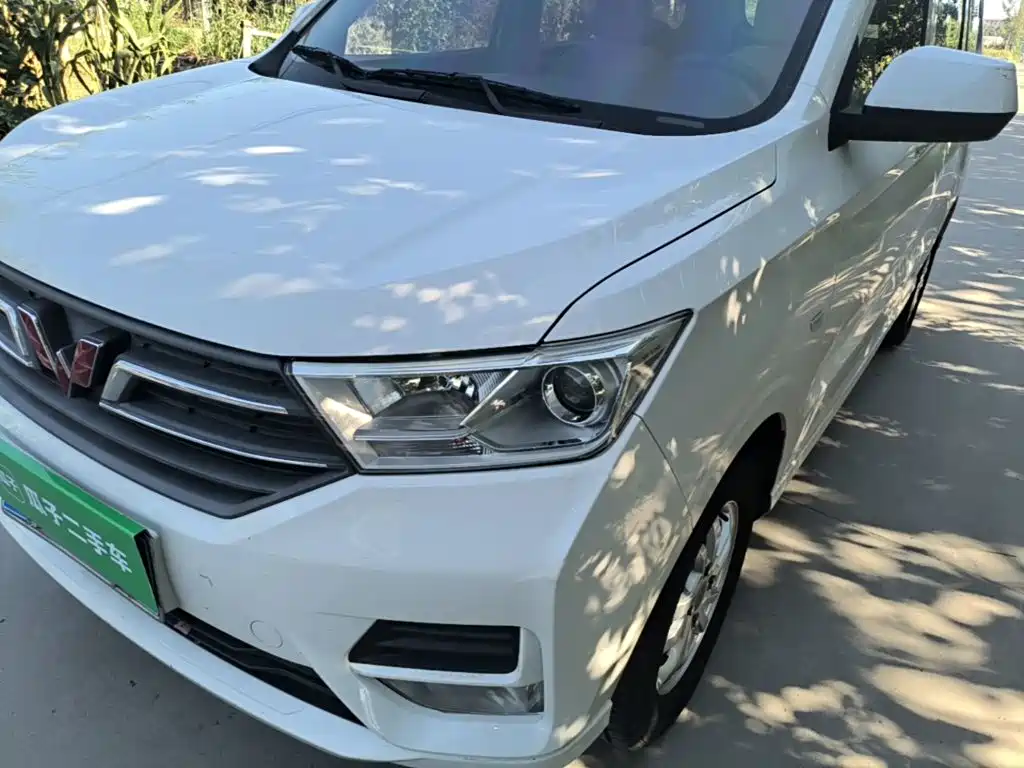Wuling Hongguang — миниатюра 24