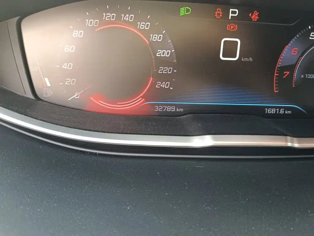 Peugeot 4008 — миниатюра 13