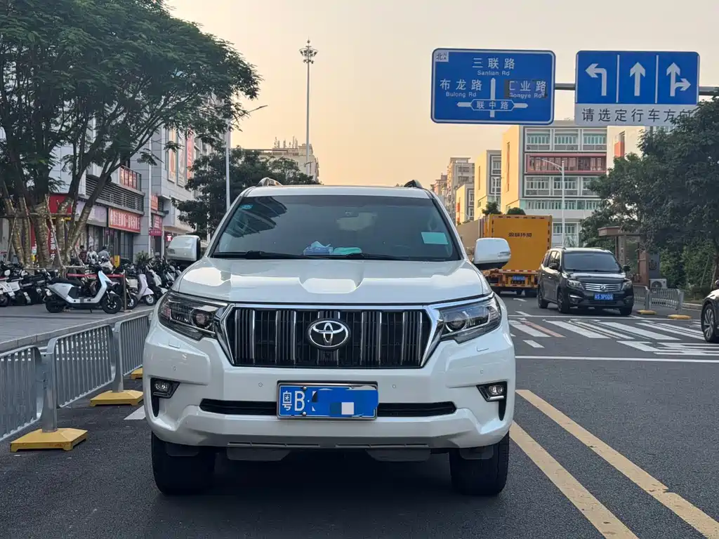 Toyota Prado — миниатюра 2