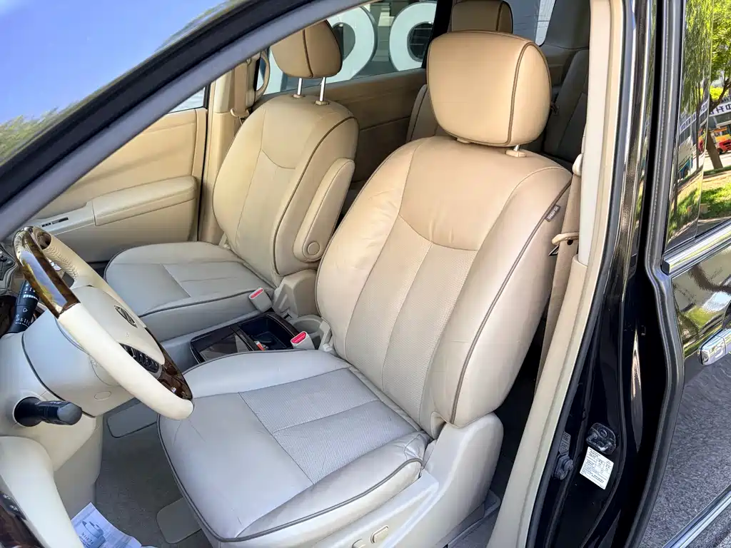 Nissan Quest — миниатюра 6