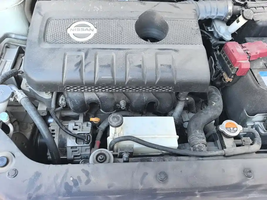 Nissan Tiida — миниатюра 10