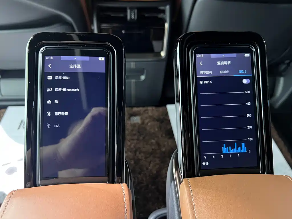 Toyota Alphard — миниатюра 33