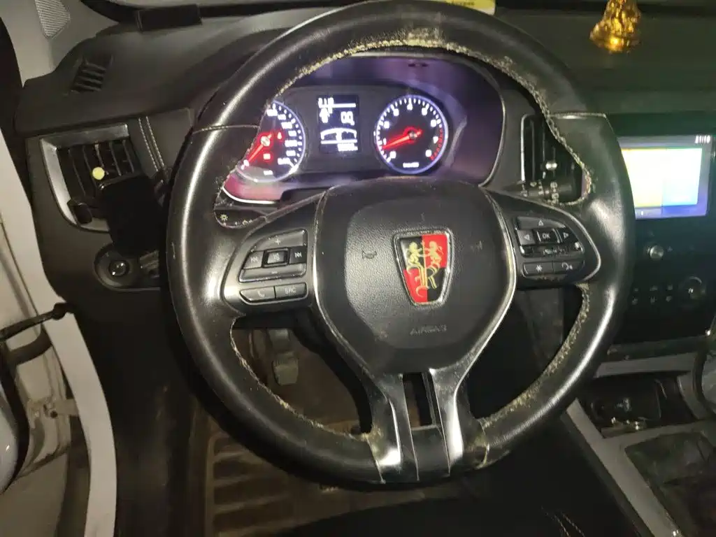 Roewe RX5 — миниатюра 7