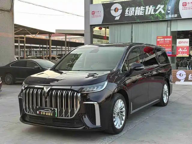 VOYAH LANTU DREAMER 2024