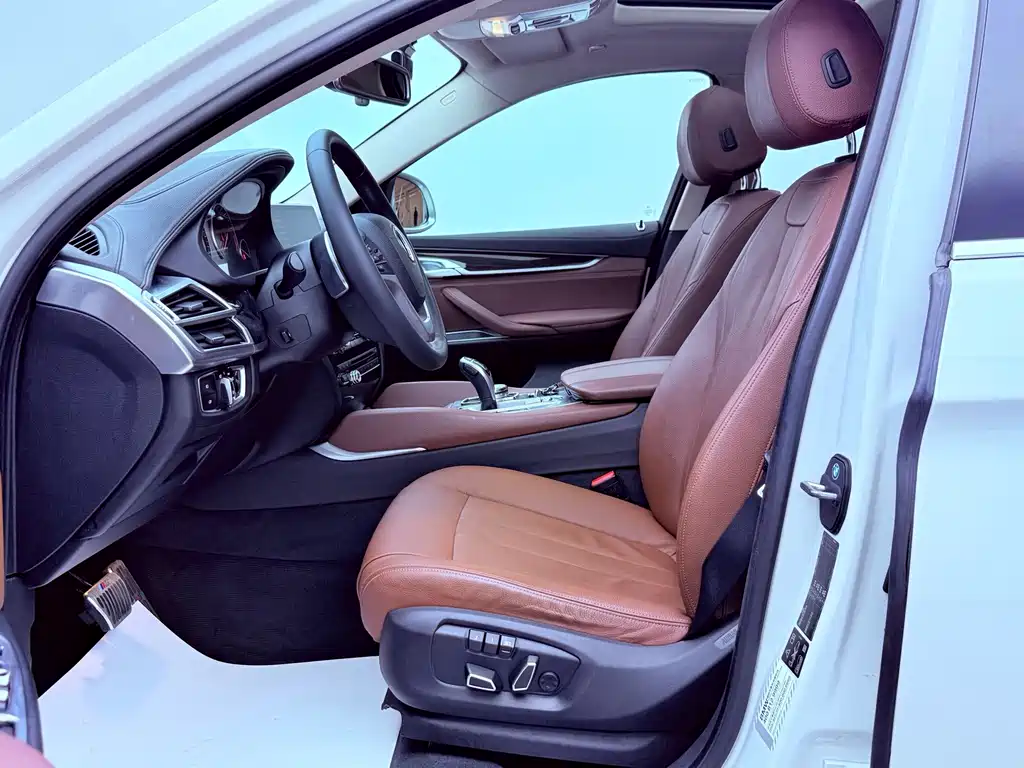 BMW X6 — миниатюра 10