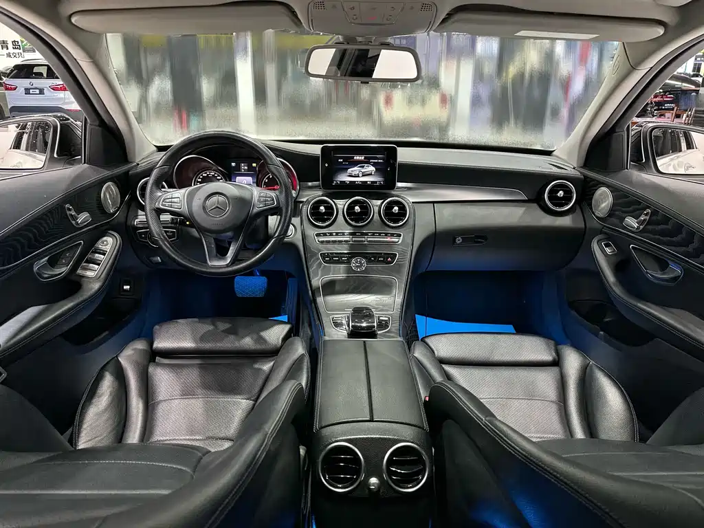Mercedes-Benz C-Class — миниатюра 9