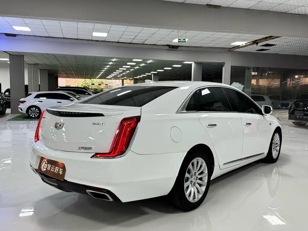 Cadillac XTS — миниатюра 9