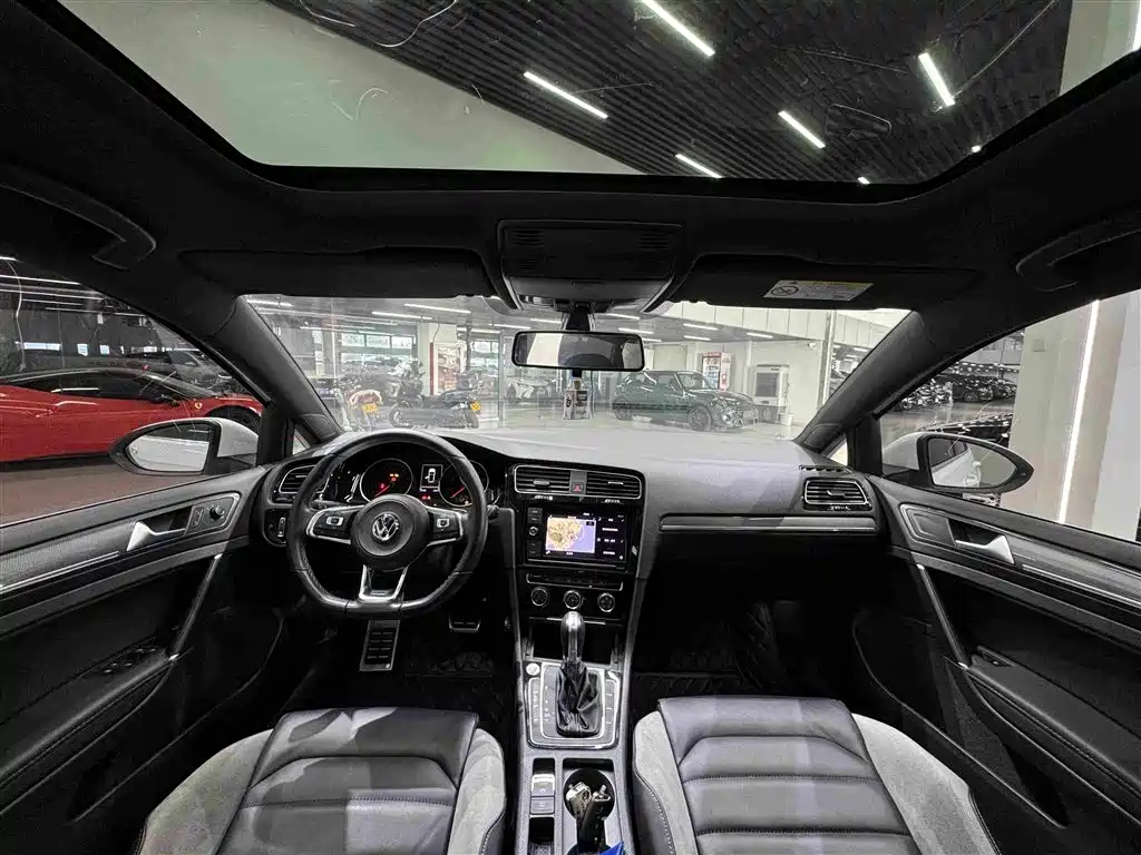 Volkswagen Golf — миниатюра 15