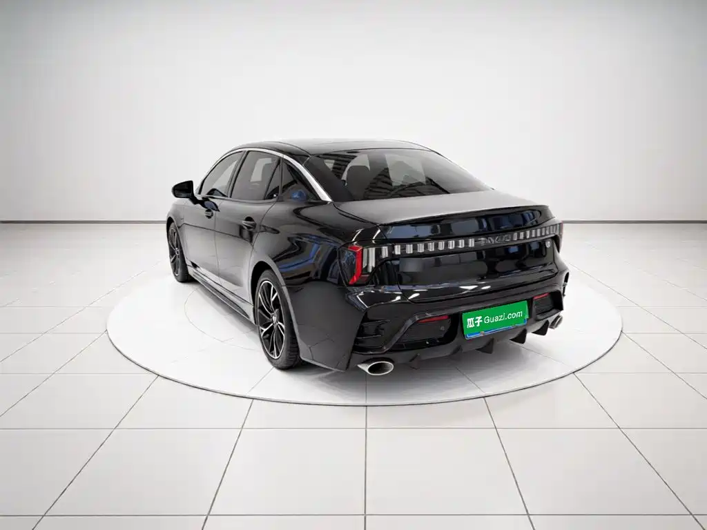 Lynk & Co 03 — миниатюра 4