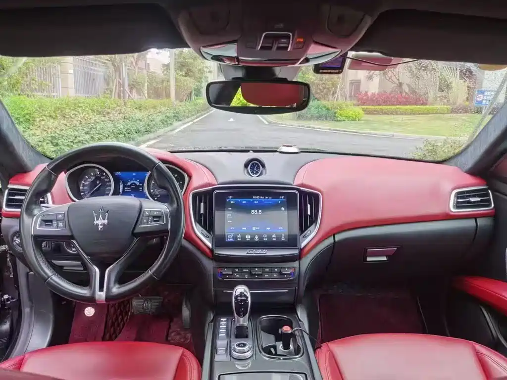 Maserati Ghibli — миниатюра 8