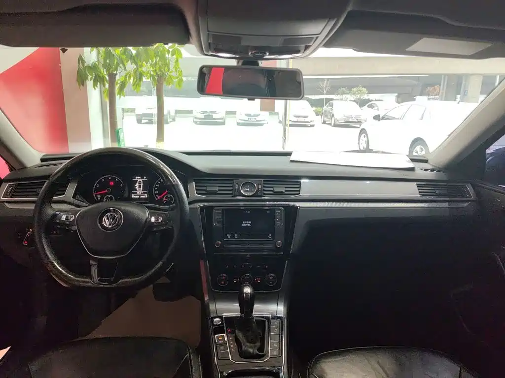 Volkswagen Passat — миниатюра 6