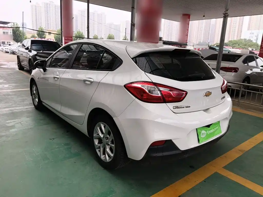 Chevrolet Cruze — миниатюра 5