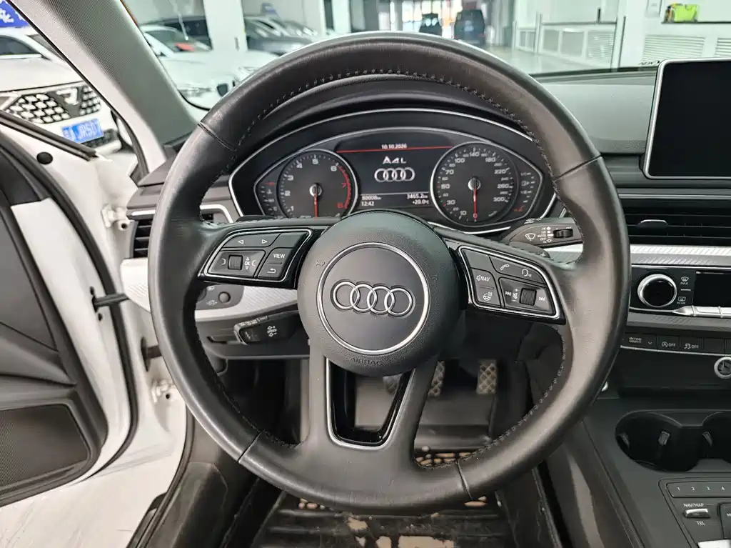 Audi A4L — миниатюра 11
