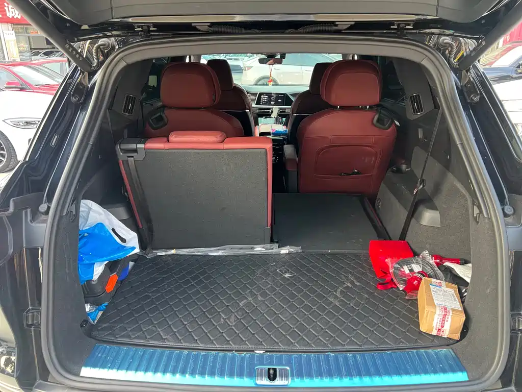 Audi Q6 — миниатюра 14
