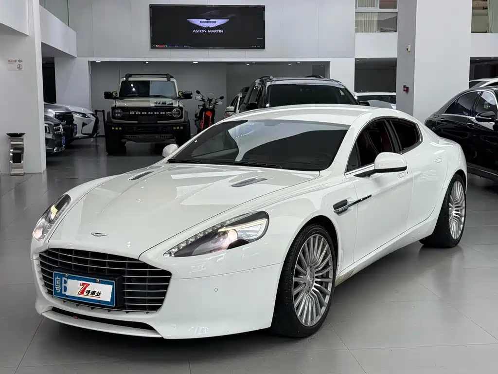 Aston Martin Rapide