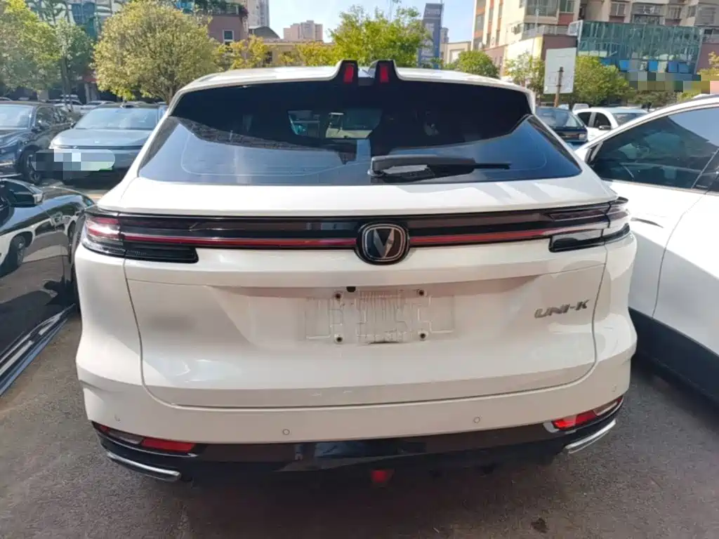 Changan UNI-K iDD — миниатюра 6
