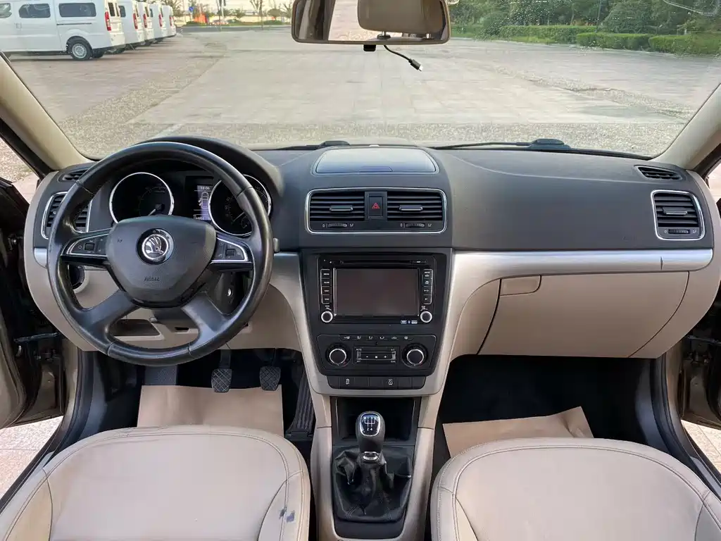 Skoda Yeti — миниатюра 5