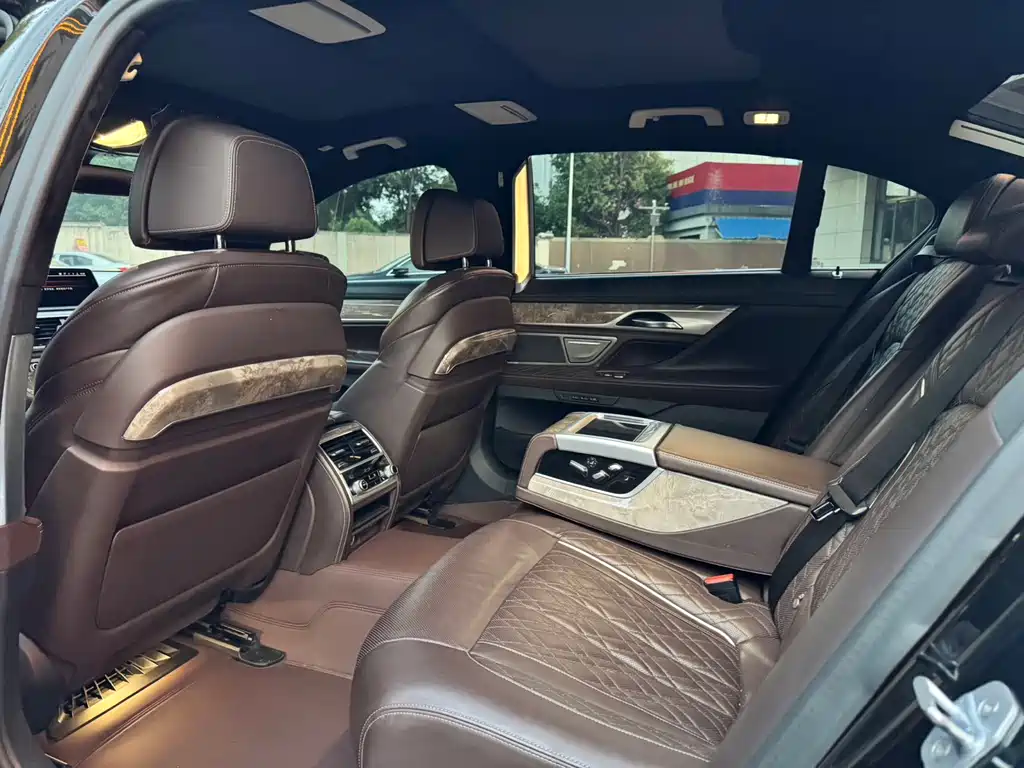 BMW 7 Series 7 2019 740Li Lead Luxury