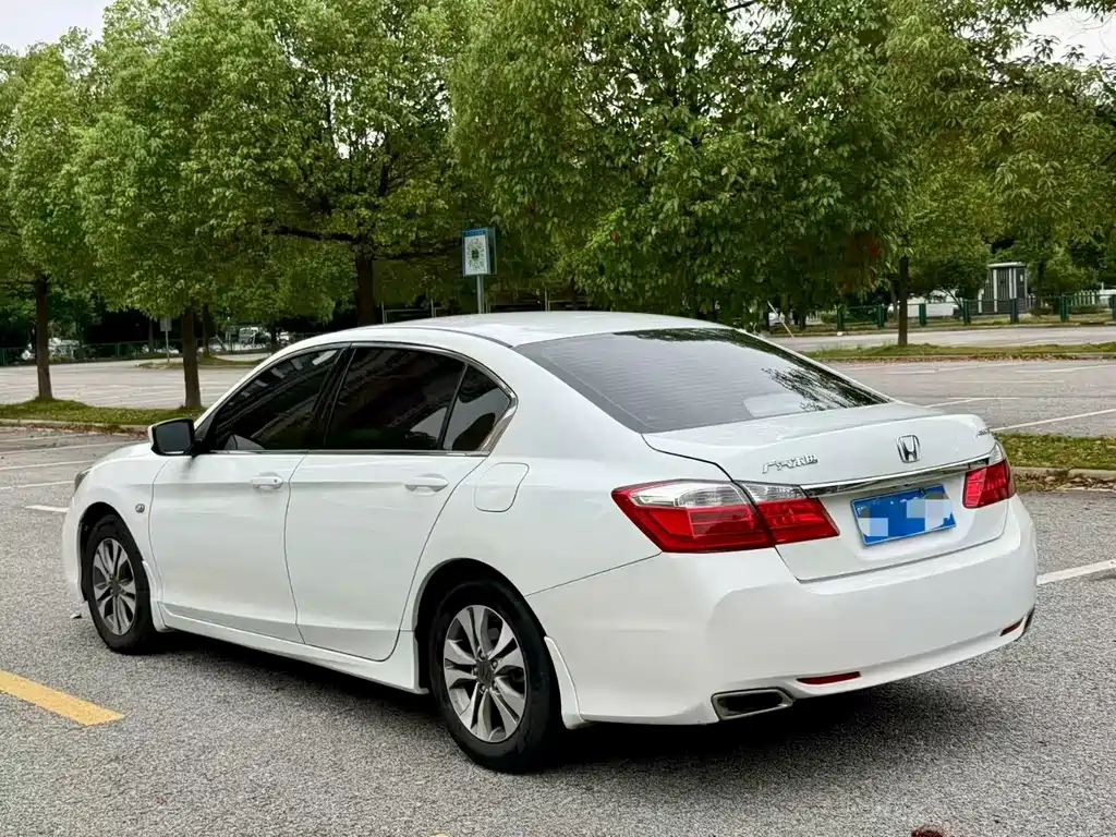 Honda Accord — миниатюра 3