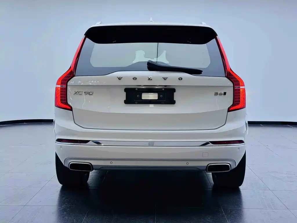 Volvo XC90 2021 B6 Luxury 7 мест