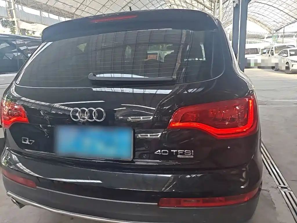 Audi Q7 — миниатюра 6