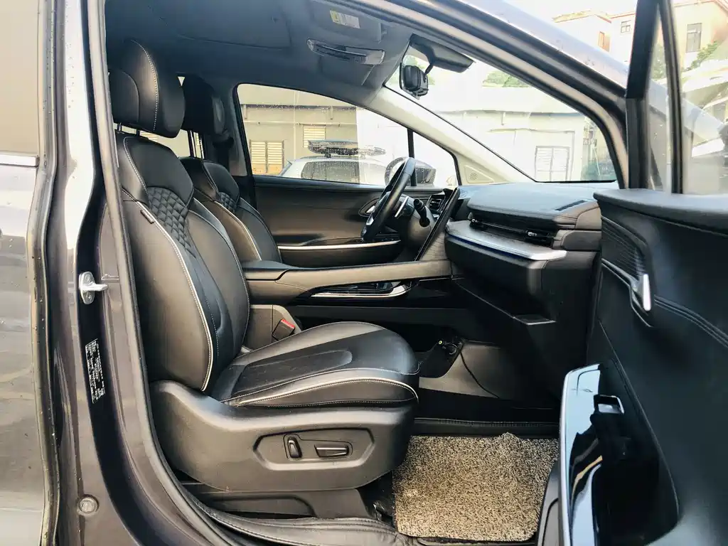 Hyundai Custo — миниатюра 9