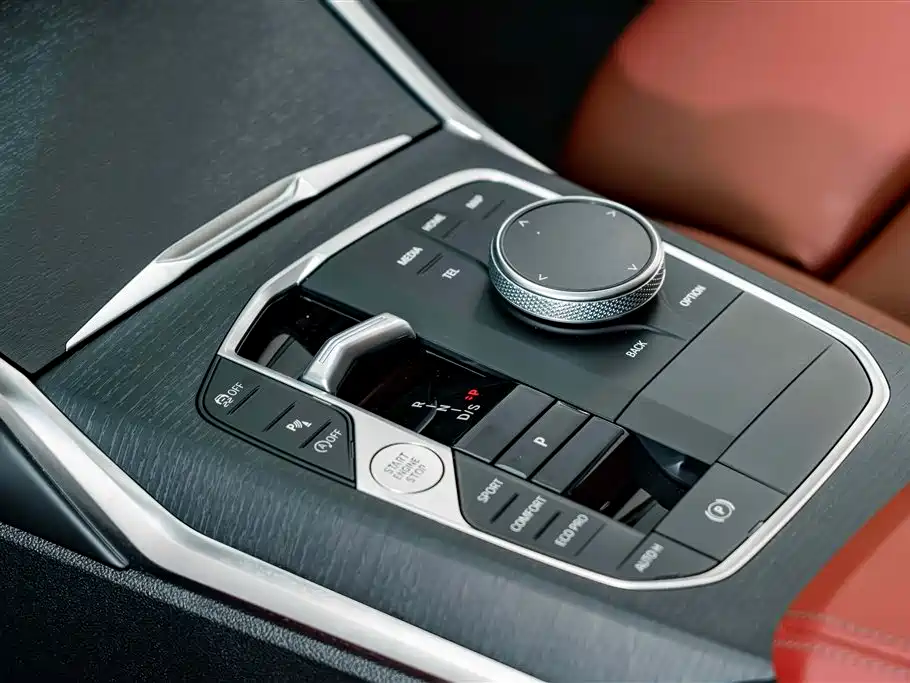 BMW 3 Series — миниатюра 14