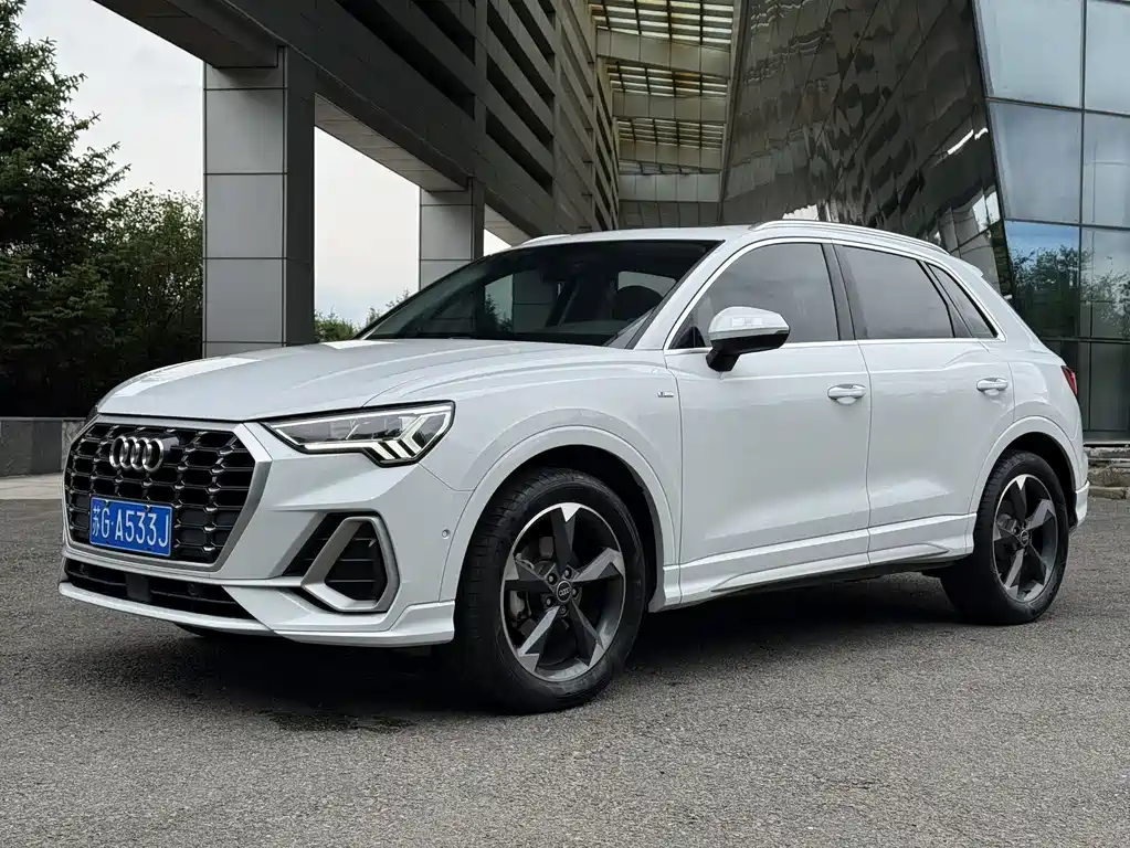 Audi Q3 2022 35 TFSI Fashion Dynamic Type