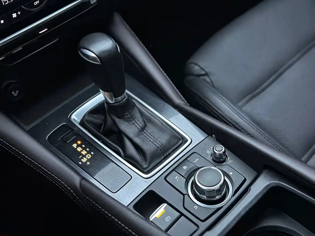 Mazda Atenza — миниатюра 13