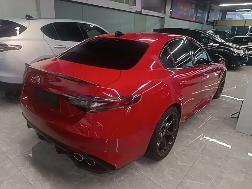 Alfa Romeo Giulia — миниатюра 7