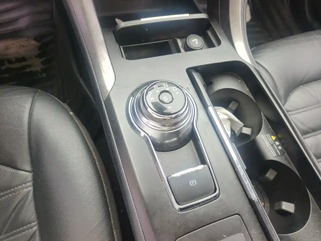Ford Mondeo — миниатюра 14