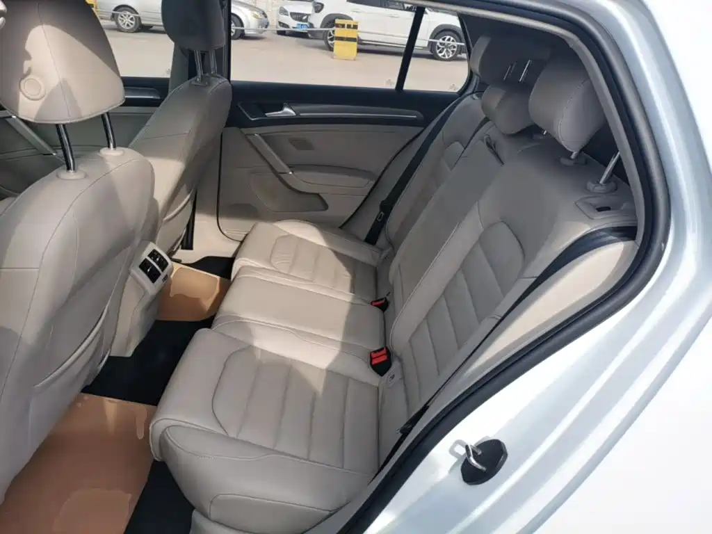 Volkswagen Golf — миниатюра 17