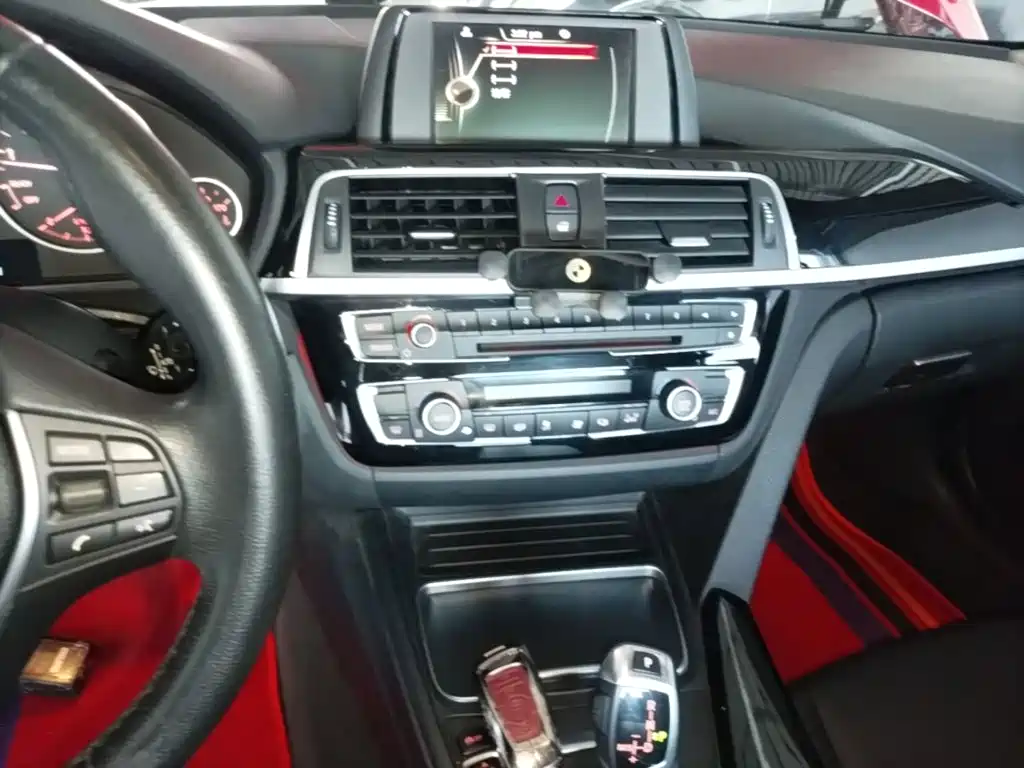 BMW 3 Series — миниатюра 5