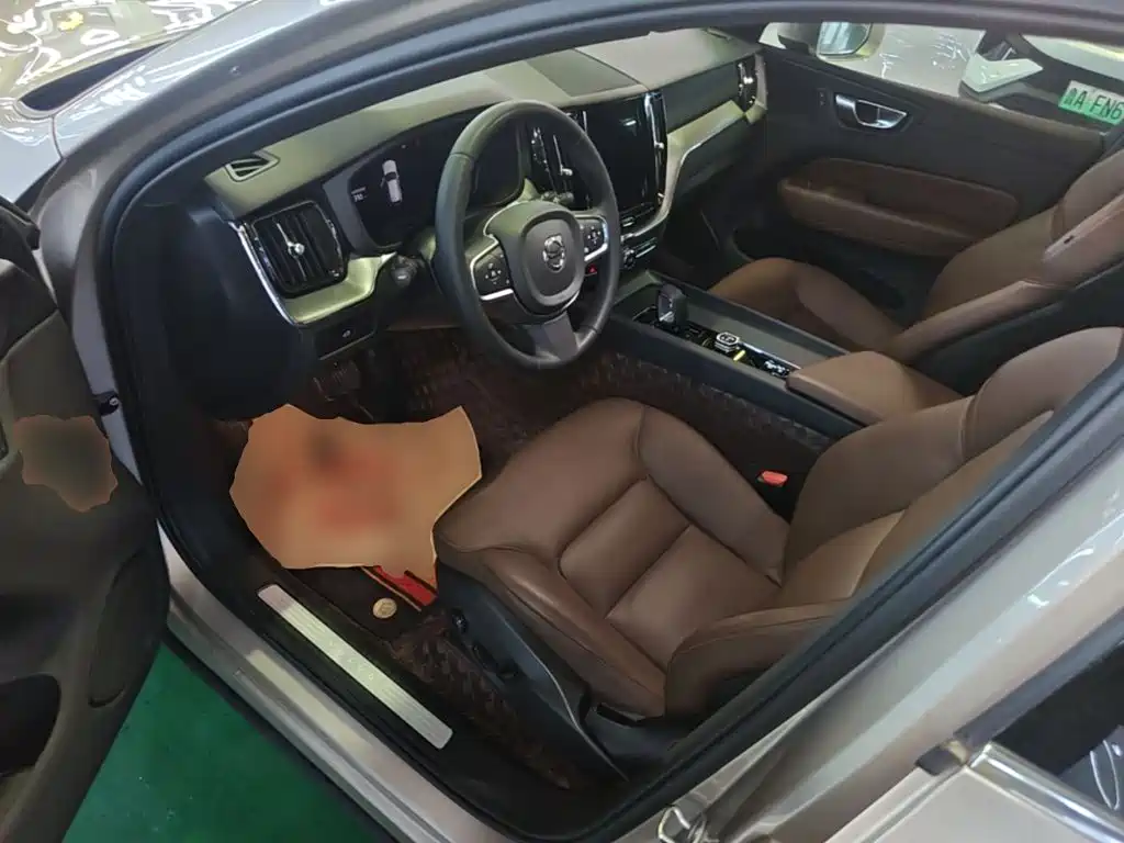 Volvo XC60 — миниатюра 16