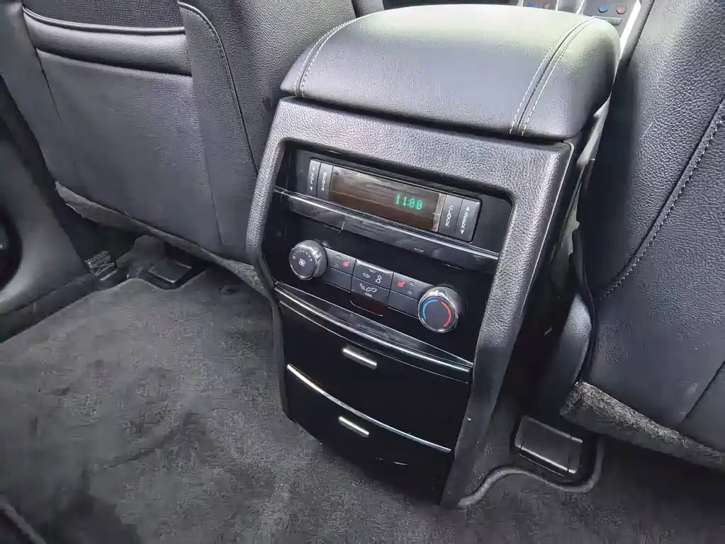 Ford Edge — миниатюра 6