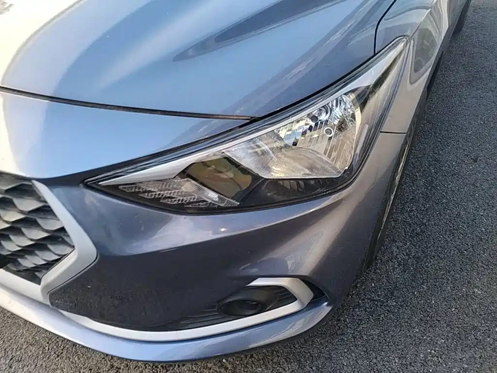 Hyundai Elantra — миниатюра 24