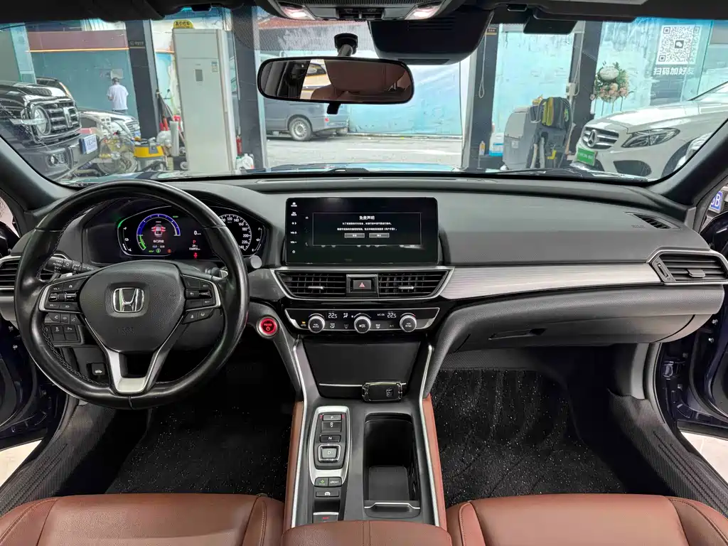 Honda Inspire Sharp Hybrid 2.0L Pure Elegant Edition, фото 15
