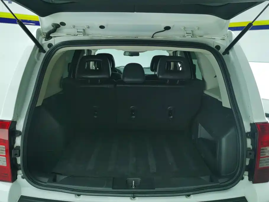 Jeep Patriot — миниатюра 4
