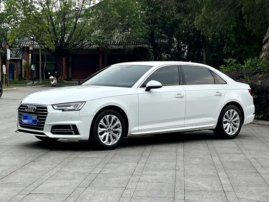 Audi A4L 2019